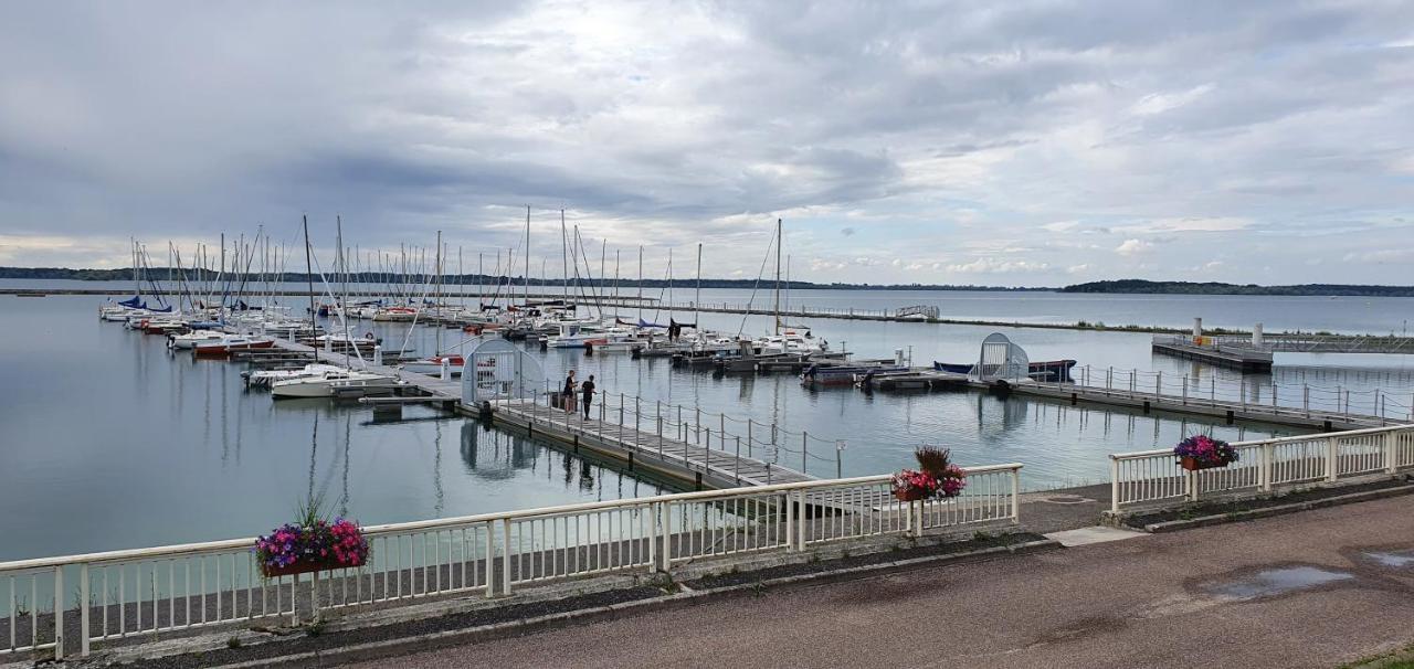 Les Duplex Du Lac D'Orient Mesnil Saint Pere Bagian luar foto