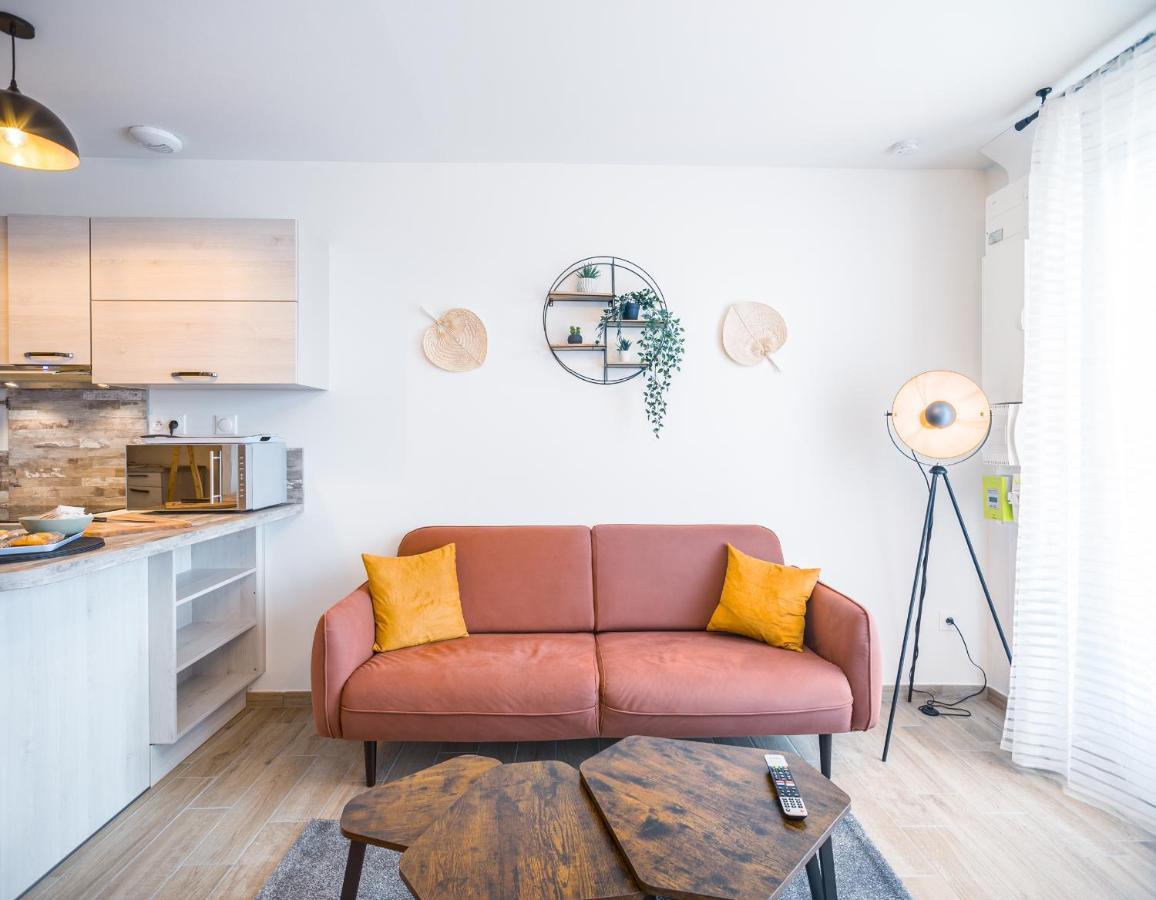 Les Duplex Du Lac D'Orient Mesnil Saint Pere Bagian luar foto